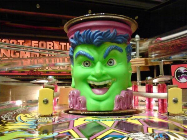 Cirqus Voltaire Pinball Machine by Bally